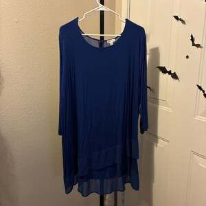 Avenue Royal Blue Long Sleeve Blouse - Excellent Condition